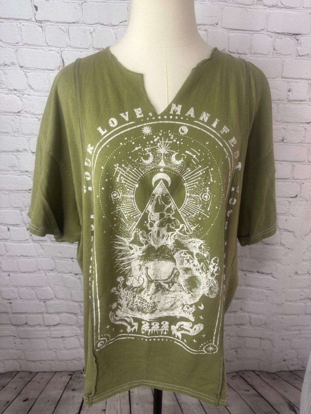 Trust The Universe Olive Green Distressed Manifest Tee Shirt XL